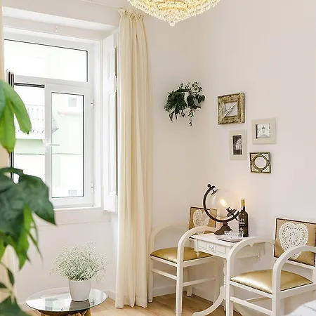 Sapadores · 2 Bedrooms Boho Chic