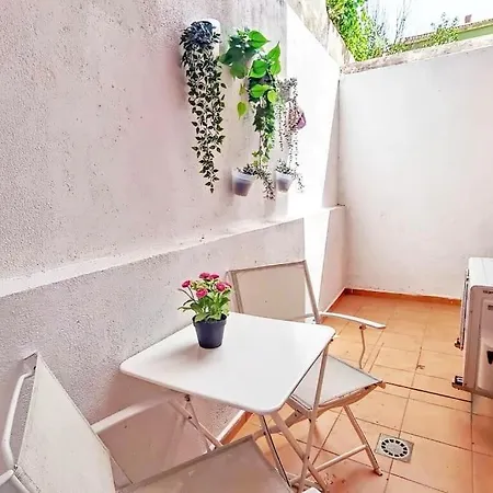 Sapadores - 2 Bedrooms Boho Chic Daire