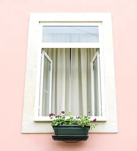 Sapadores - 2 Bedrooms Boho Chic Apartment