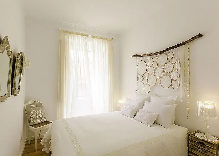 Sapadores - 2 Bedrooms Boho Chic Apartment