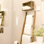 Sapadores - 2 Bedrooms Boho Chic Lisbon